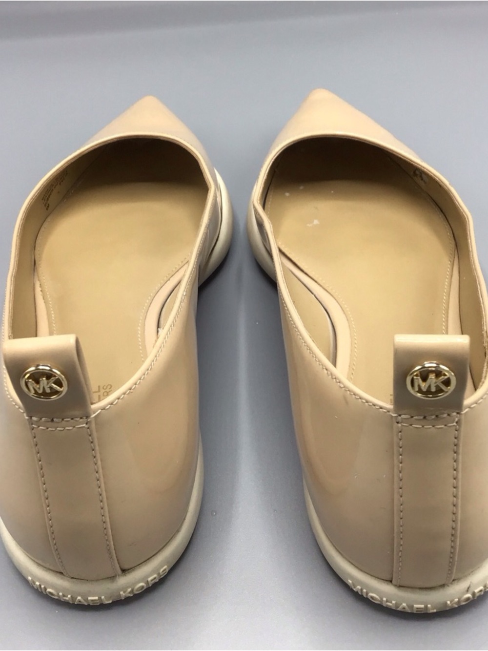 Michael Kors Nude Patent Pointed Ballet Flats - Picture 4 of 7